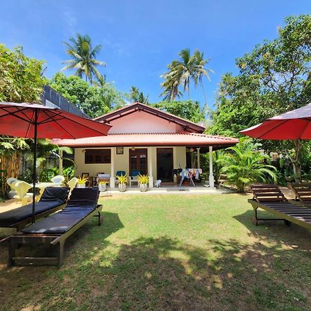 Mango Villa Hikkaduwa Esterno foto