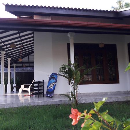 Mango Villa Hikkaduwa Esterno foto