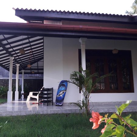 Mango Villa Hikkaduwa Esterno foto