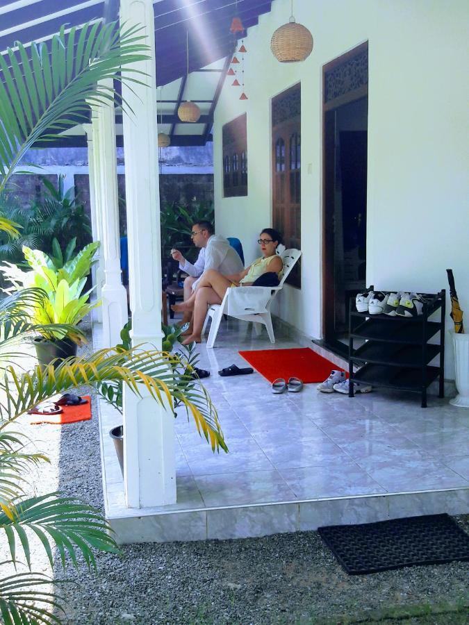 Mango Villa Hikkaduwa Esterno foto