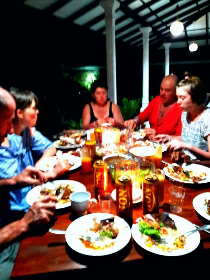Mango Villa Hikkaduwa Esterno foto
