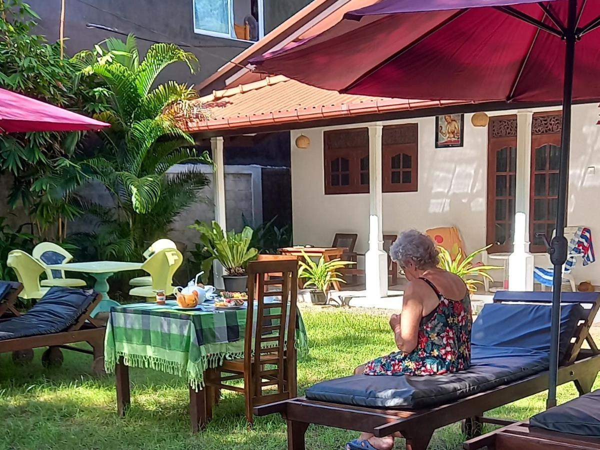 Mango Villa Hikkaduwa Esterno foto