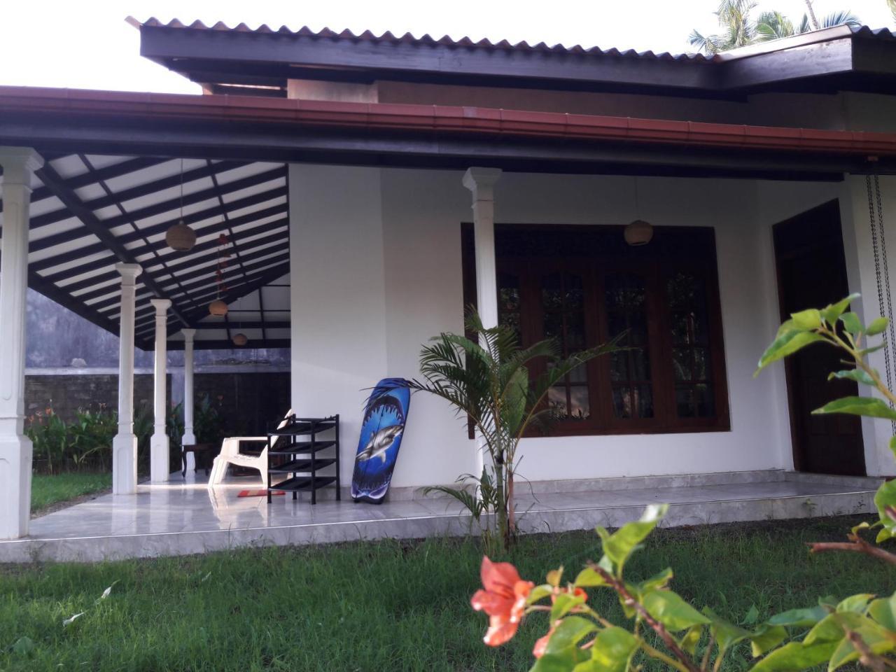 Mango Villa Hikkaduwa Esterno foto