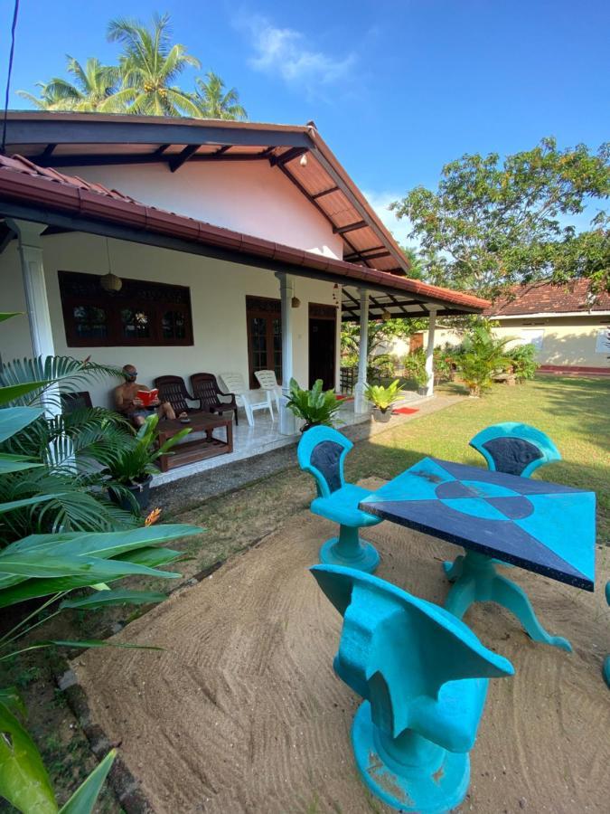 Mango Villa Hikkaduwa Esterno foto