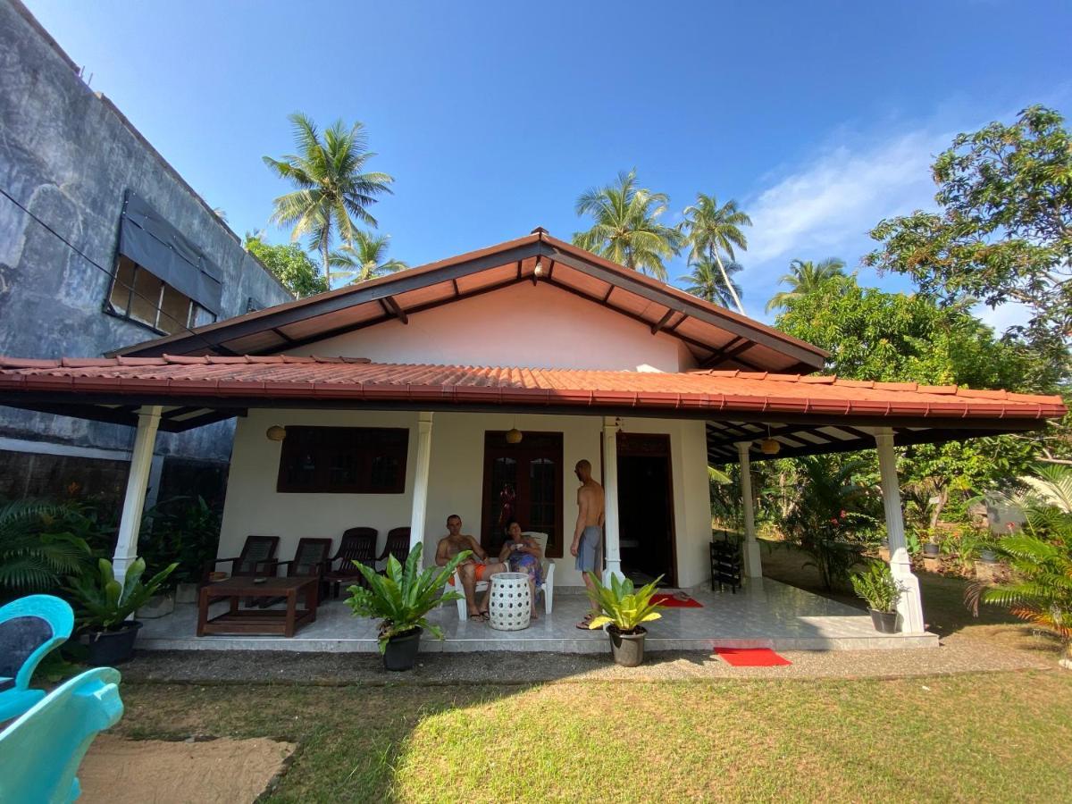 Mango Villa Hikkaduwa Esterno foto