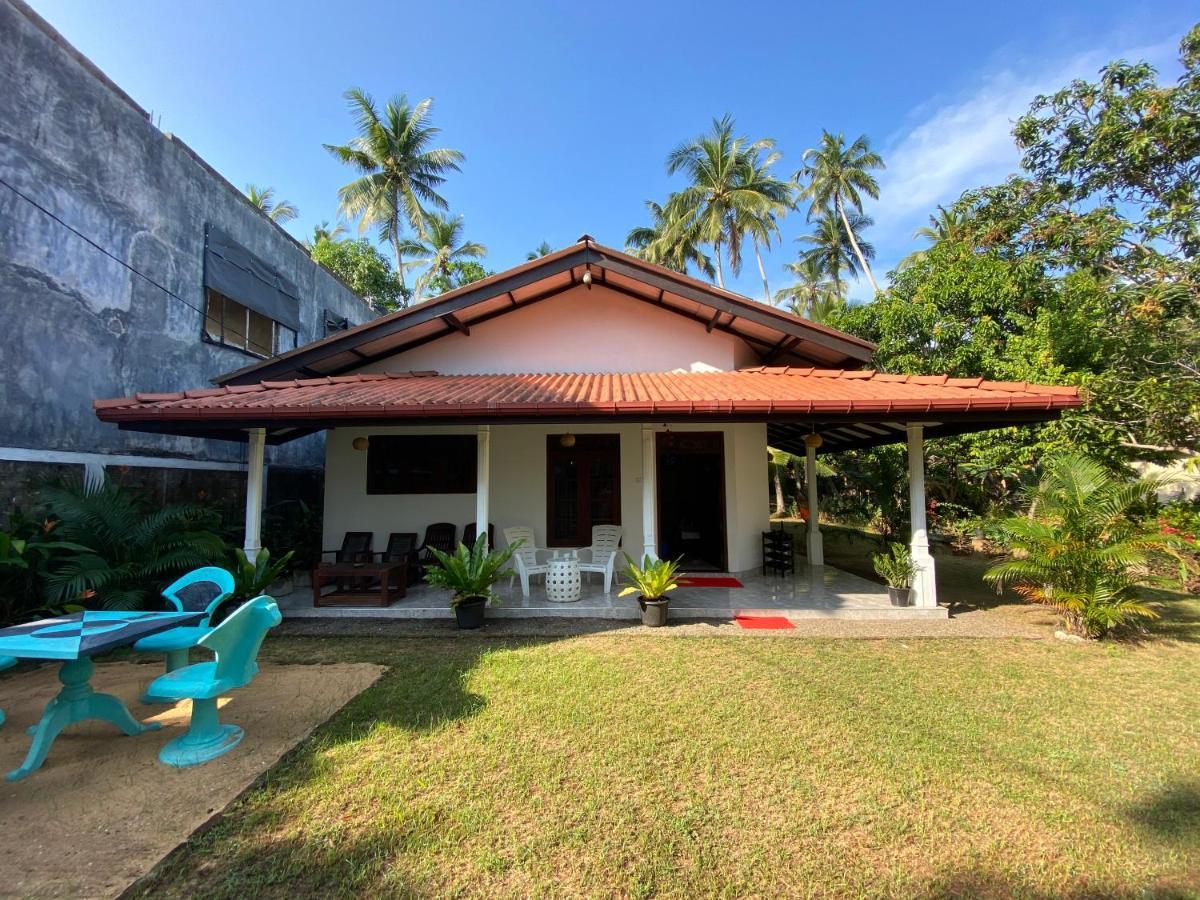 Mango Villa Hikkaduwa Esterno foto